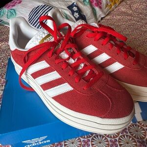❤️🤍ADIDAS RED GAZELLE PLATFORM SNEAKERS ❤️🤍